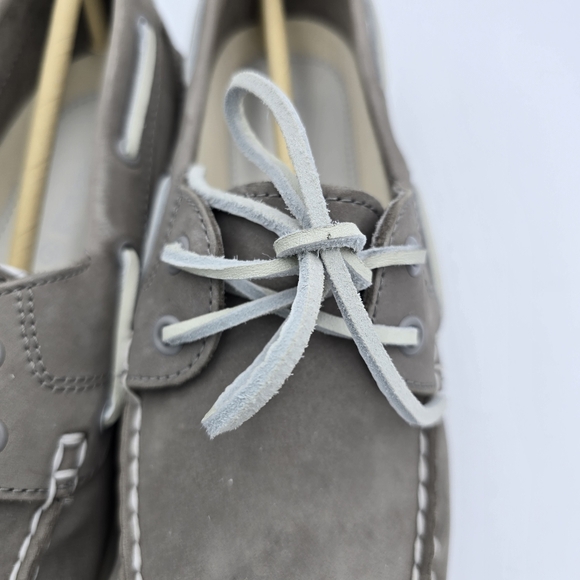 NWOT Timberland Women's Classic Leather Boat Shoes/Loafers, Grey, Size 8 - Picture 4 of 16